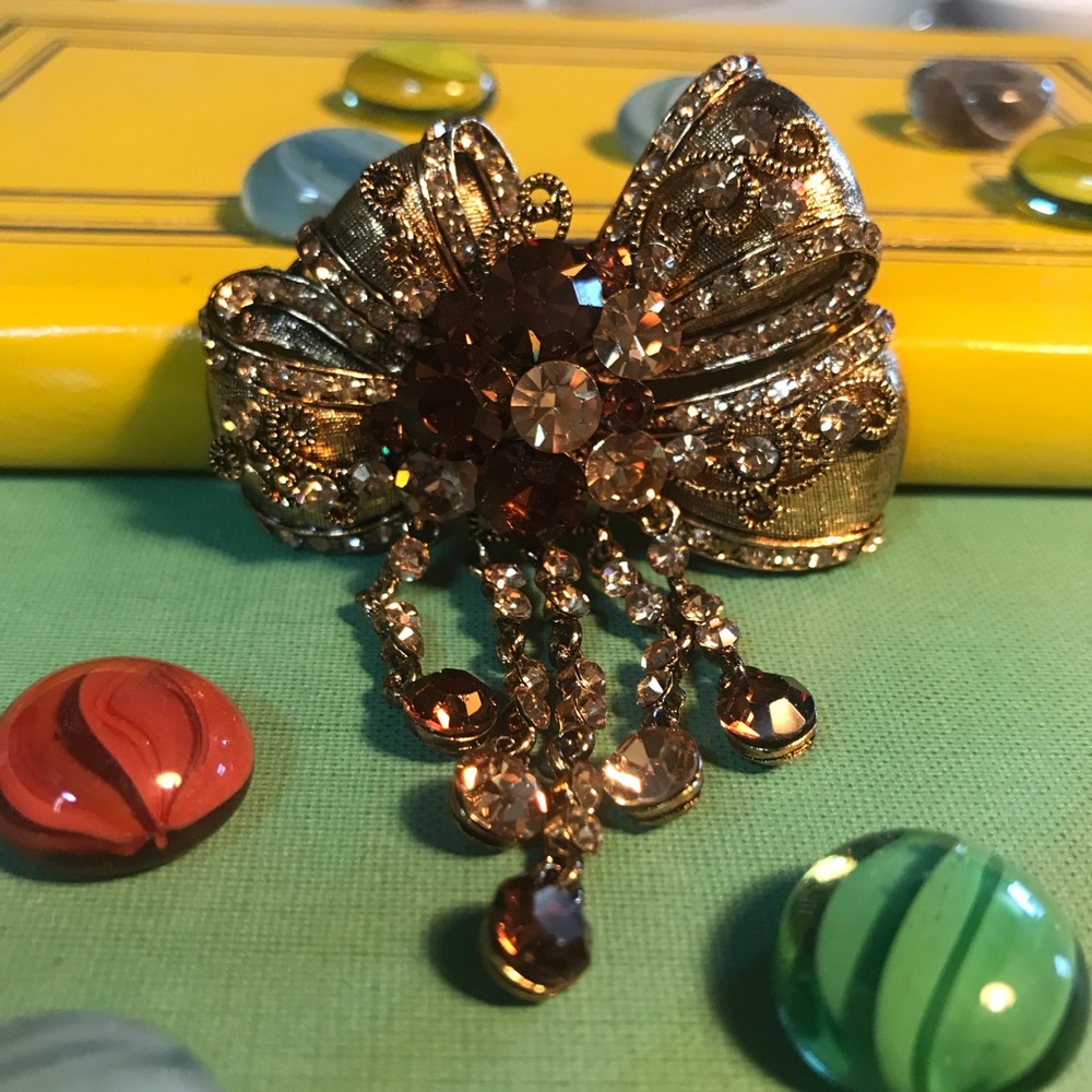 Brooch 🎀 Ribbon style Vintage-🌟 Rhinestone